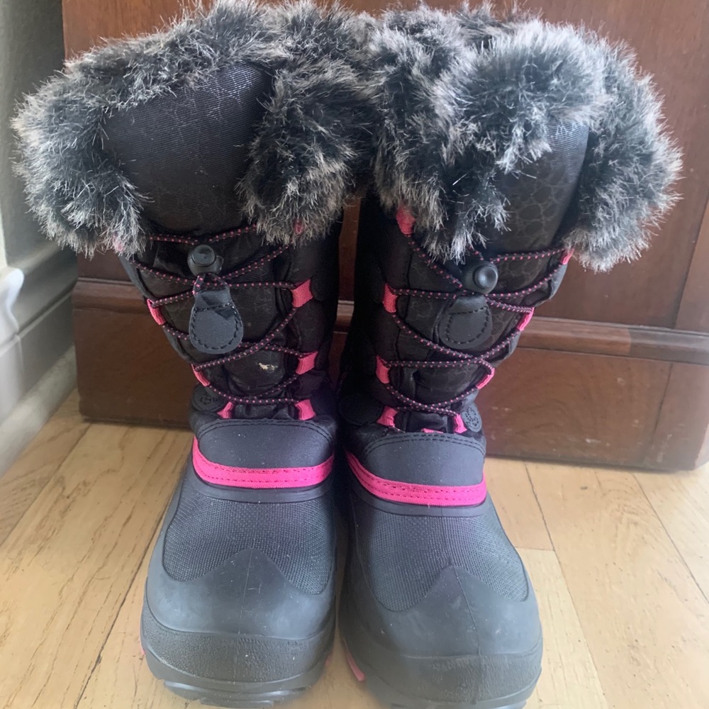 Kamik Size 5 girls boots